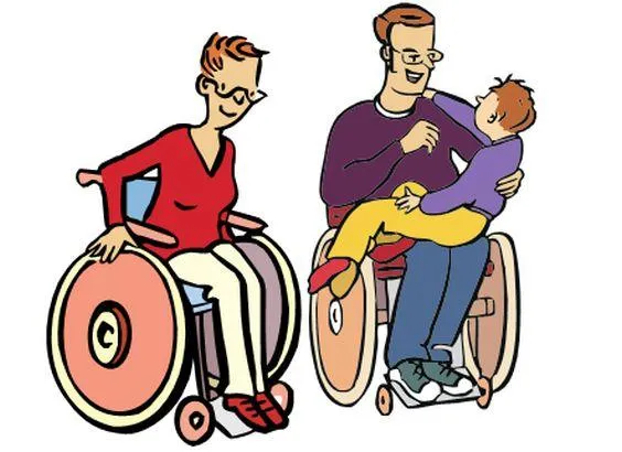 Eltern im Rollstuhl, der vater hat ein Kind auf dem Schoß.
